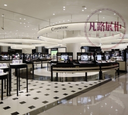 凡路2018設(shè)計商店擺放的化妝品展柜