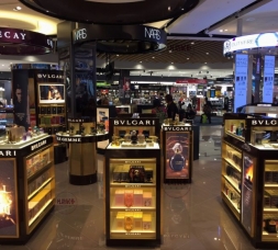 2018年最新商場化妝品展柜